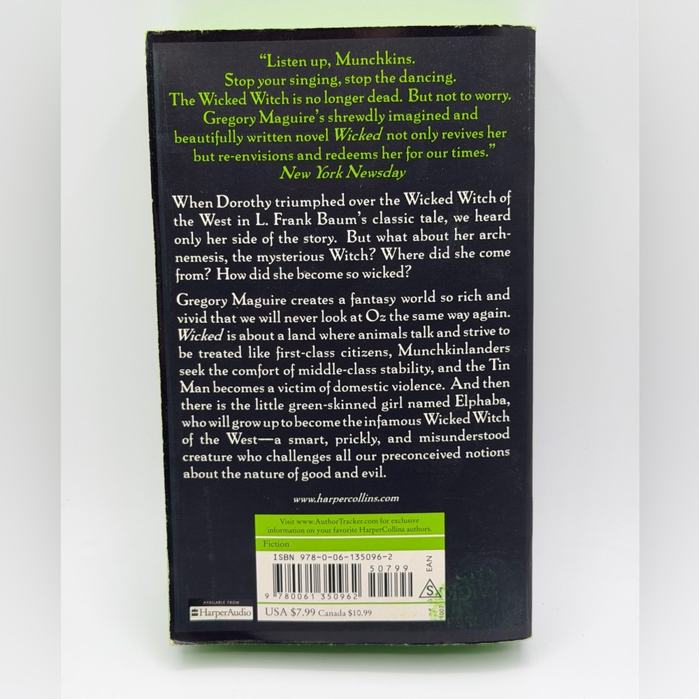 Wicked: The Life and Times of the Wicked Witch of the West by Gregory Maguire - Picture 2 of 10